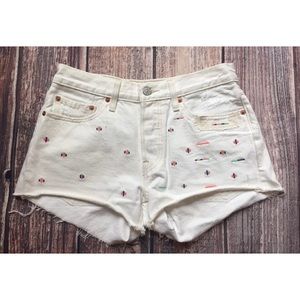 Levi’s white 501 cut off denim shorts 29”